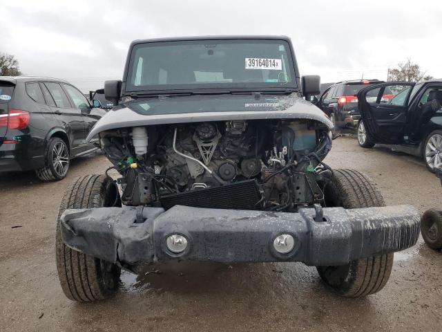 1C4BJWDG3JL815194 Jeep Wrangler Unlimited Sport