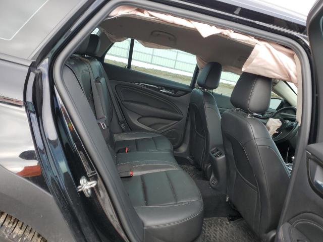 W04GV8SX2J1150464 Buick Regal Tourx Essence