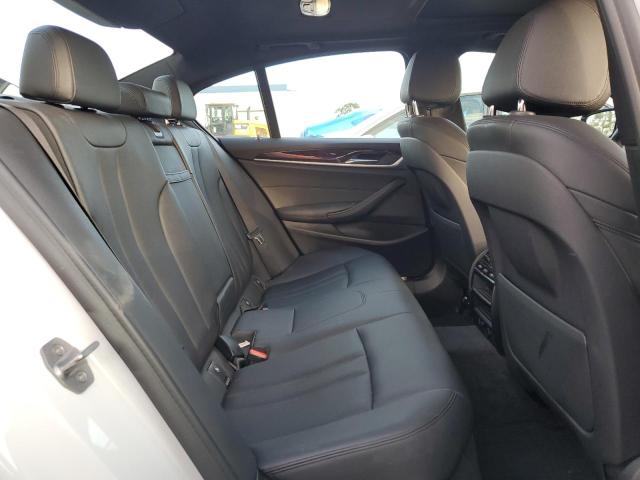 WBAJA9C53KB389413 BMW 530e