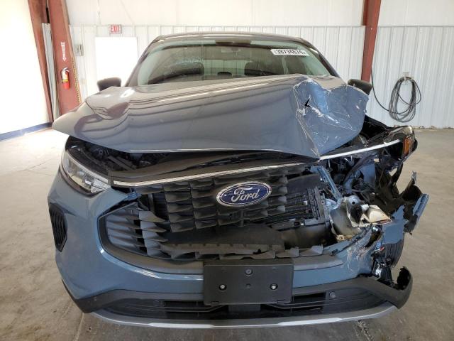 1FMCU0GNXPUB30482 Ford Escape Active
