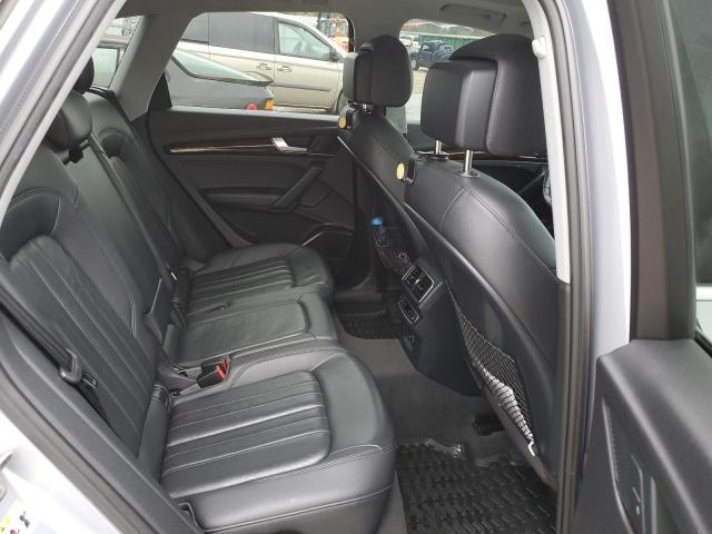 WA1BNAFY5J2044296 Audi Q5 Premium Plus