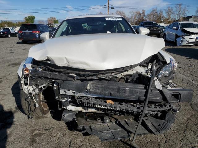 JTHBA1D27G5028011 Lexus IS 200T