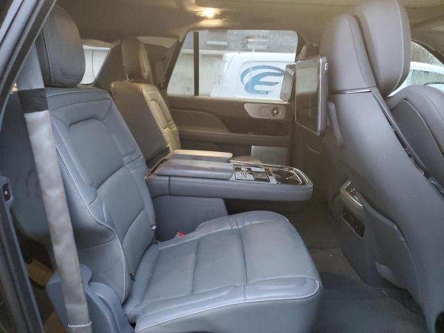 5LMJJ3LT9KEL11014 Lincoln Navigator L Reserve