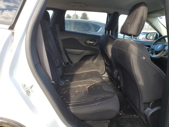 1C4PJMCS3FW749798 Jeep Cherokee Latitude
