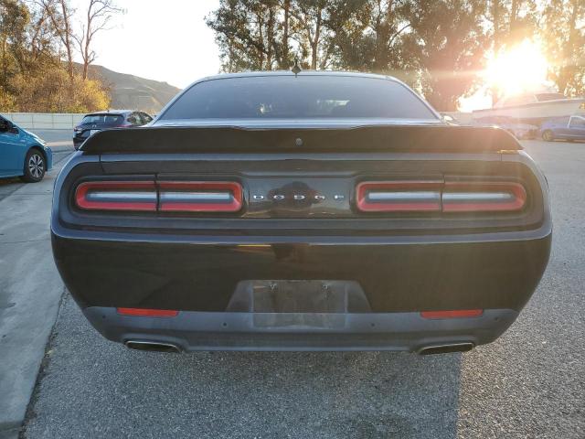 2C3CDZAG9JH288328 Dodge Challenger Sxt