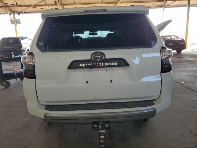 JTEBU5JRXF5229624 Toyota 4RUNNER SR5