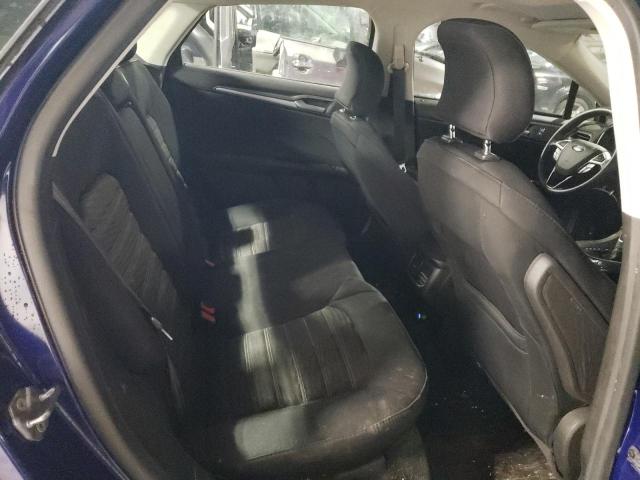 1FA6P0HD7G5121883 Ford FUSION SE