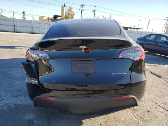 7SAYGDEE4NF384094 Tesla Model Y