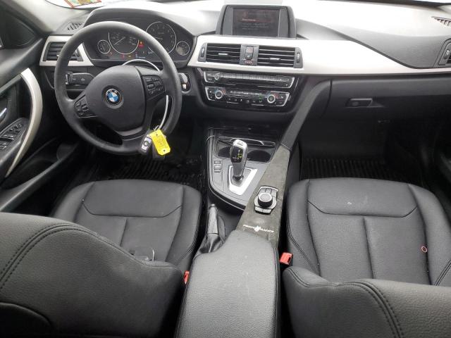 WBA8E5G58JNV03411 BMW 320 XI