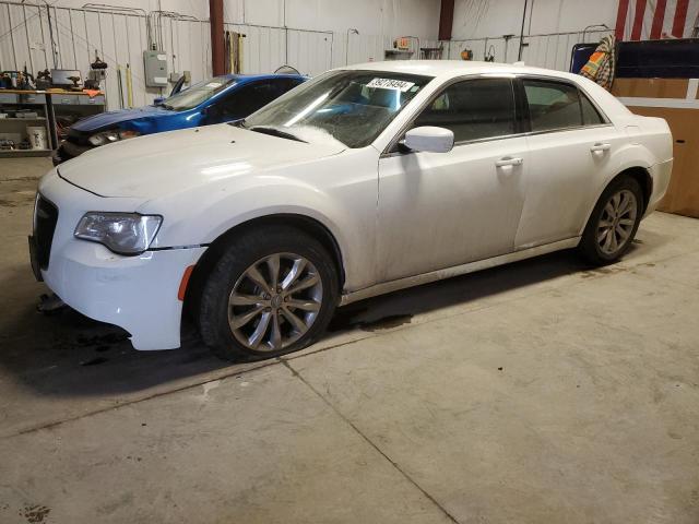 Auction sale of the 2020 Chrysler 300 Touring, vin: 2C3CCARG4LH158985, lot number: 39278494