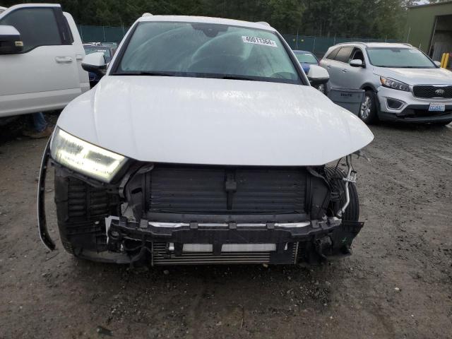 WA1BNAFY0J2024117 Audi Q5 Premium Plus