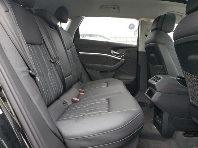 WA1VAAGE6KB022466 Audi E-tron Prestige