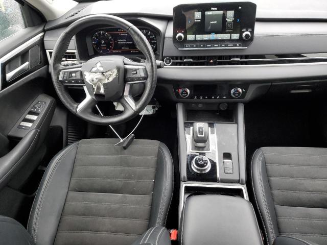 JA4J3UA83PZ055811 Mitsubishi Outlander Se