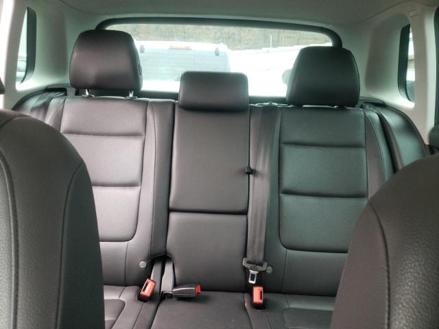 WVGRV7AX2HK017892 Volkswagen Tiguan Wolfsburg