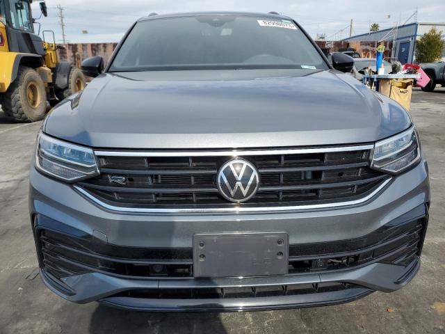 3VVCB7AXXPM061943 Volkswagen Tiguan Se R-line Black