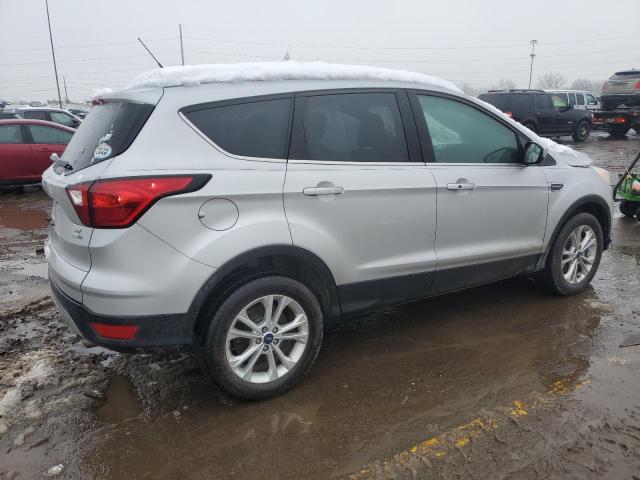 1FMCU9GD1KUC51552 Ford ESCAPE SE
