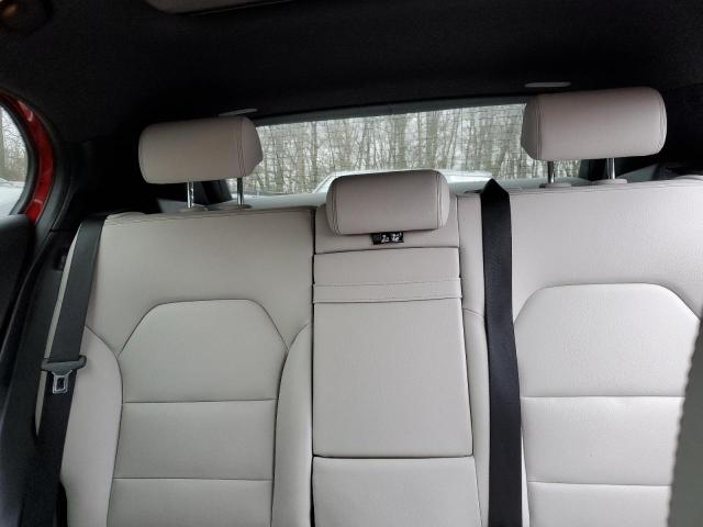 WDCTG4GB5JJ398576 Mercedes-Benz Gla 250 4matic