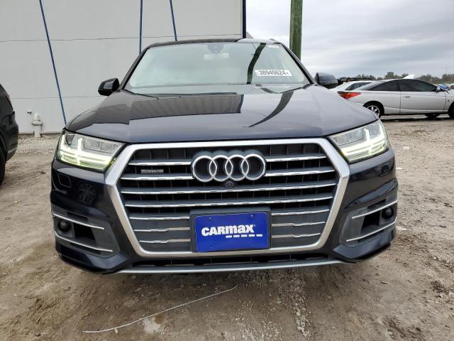 WA1VAAF78HD013400 Audi Q7 Prestige