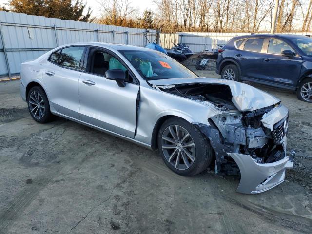 7JRL12FZ6NG161626 Volvo S60 B5 Momentum