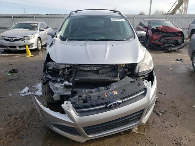 1FMCU9G90FUA95599 Ford ESCAPE SE