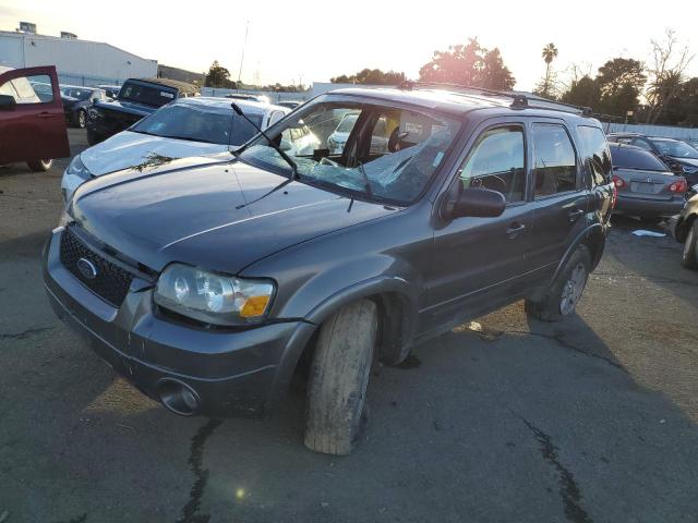 Auction sale of the 2005 Ford Escape Limited, vin: 1FMCU941X5KA67110, lot number: 37812064
