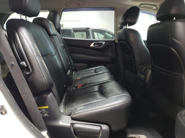 5N1AR2MM2EC678897 Nissan Pathfinder S