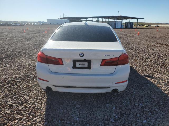 WBAJA9C59JB032994 BMW 530e