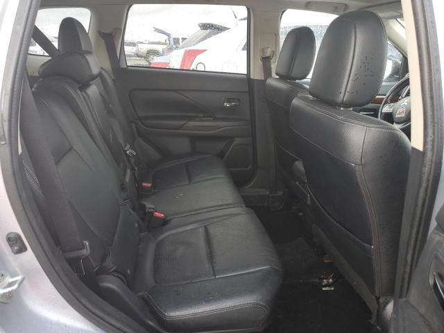 JA4AZ3A34EZ005803 Mitsubishi Outlander Se