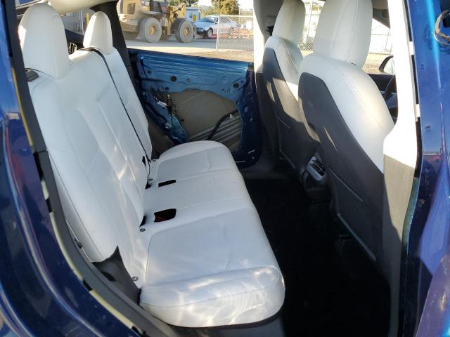 7SAYGDEE8NF444023 Tesla Model Y
