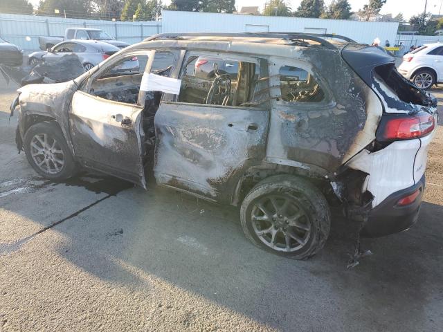 1C4PJMAB8GW117299 Jeep CHEROKEE S