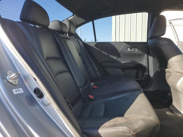 1HGCR2F17HA268596 Honda k24w1