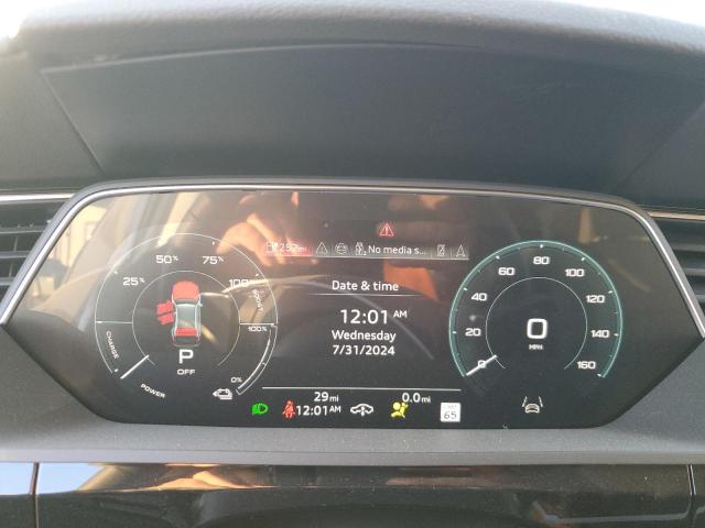 WA15AAGE9RB043046 Audi Q8