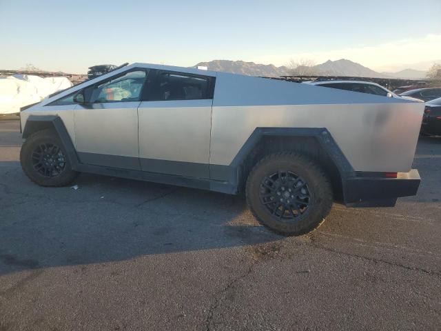 7G2CEHED0RA040175 Tesla 2024