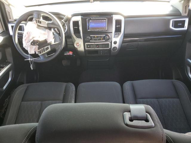 1N6AA1EK4HN546507 Nissan 2017