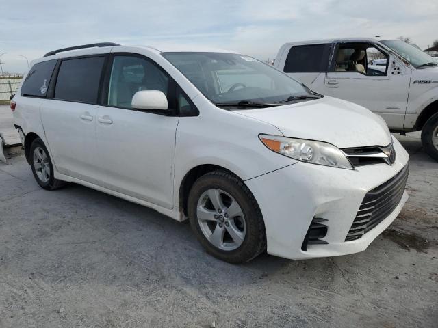 5TDKZ3DC8KS997205 Toyota SIENNA LE