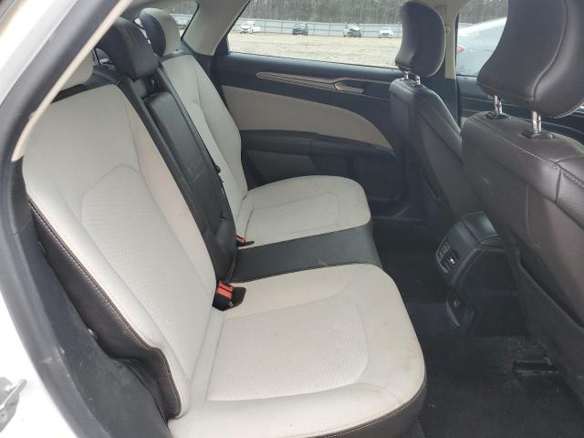 3FA6P0HD7KR246114 Ford FUSION SE