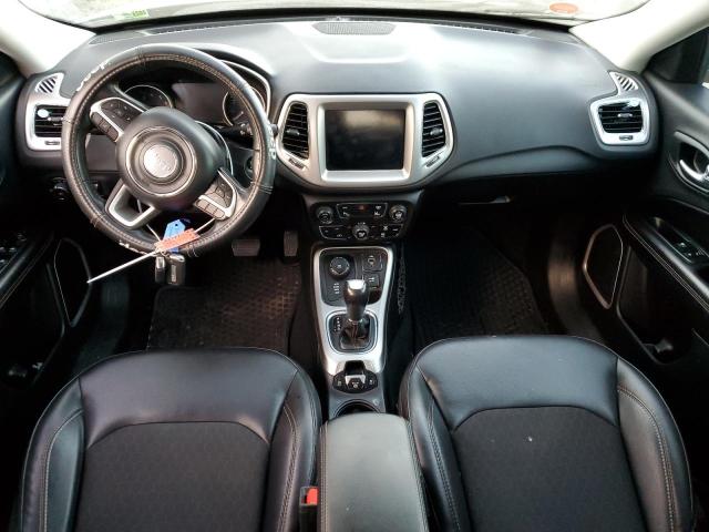 3C4NJDBB4JT393093 Jeep Compass Latitude