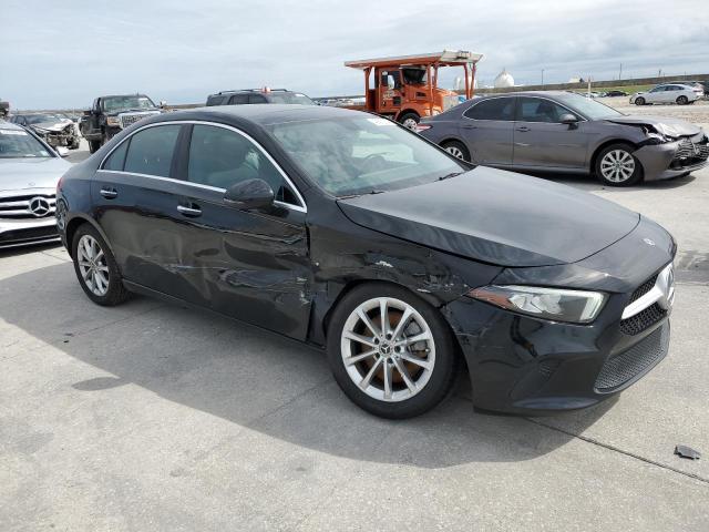 WDD3G4FB5LW038095 Mercedes-Benz A 220 4matic