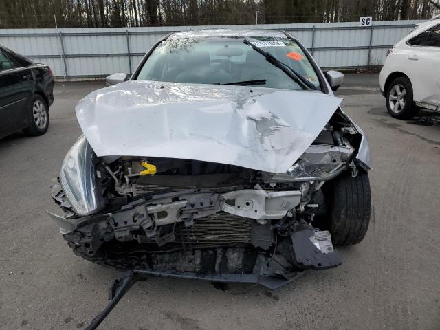 1FADP3K28FL283712 Ford FOCUS SE