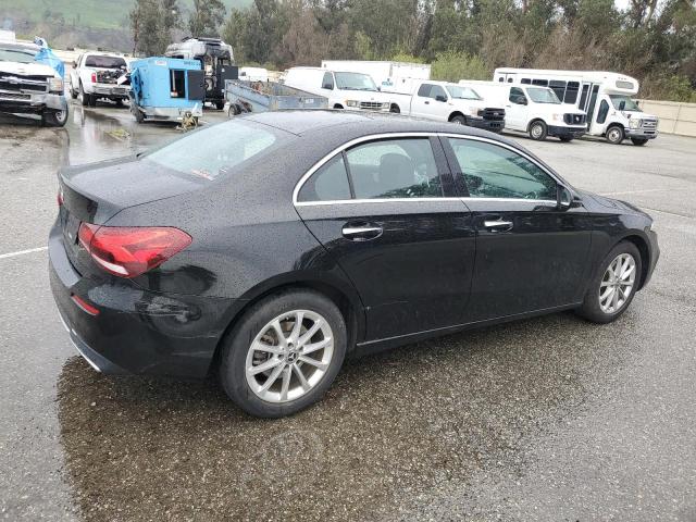 WDD3G4EB6KW027574 Mercedes-Benz A 220