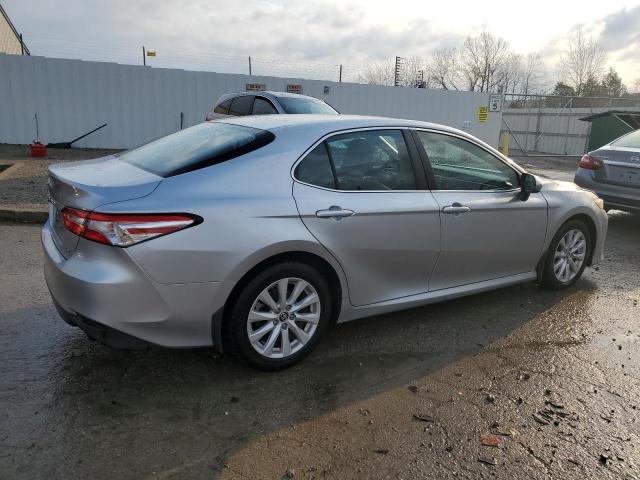4T1B11HK1JU631282 Toyota CAMRY L