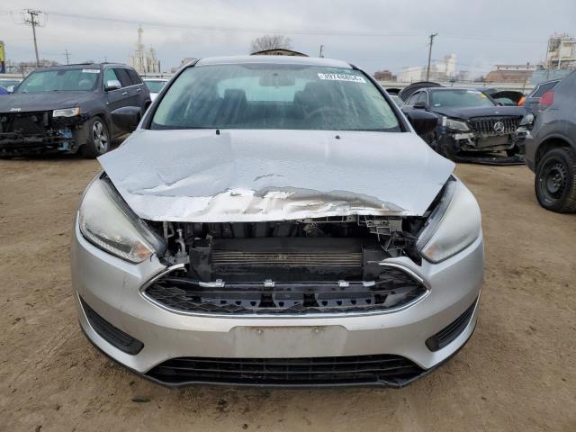 1FADP3E22HL257055 Ford FOCUS S