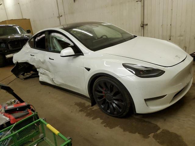7SAYGDEF8NF372779 Tesla Model Y