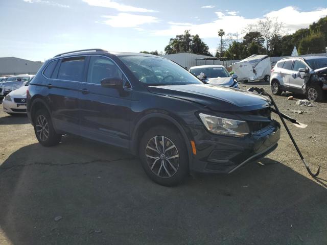 3VV3B7AX4KM136807 Volkswagen TIGUAN SE