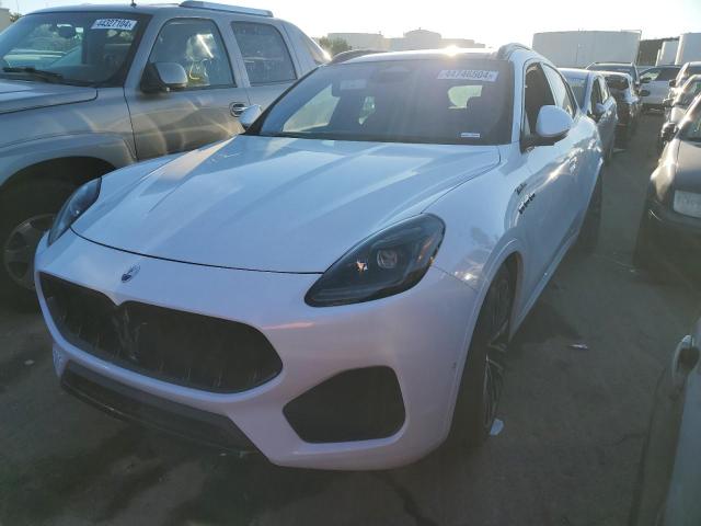 Продаж на аукціоні авто 2023 Maserati Grecale Modena, vin: ZN682AVM1P7422342, номер лоту: 44746504