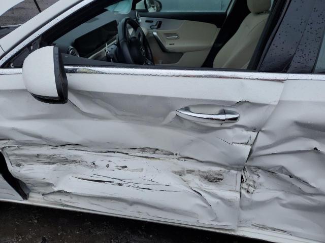 W1K3G4FB2MJ296315 Mercedes-Benz A 220 4matic