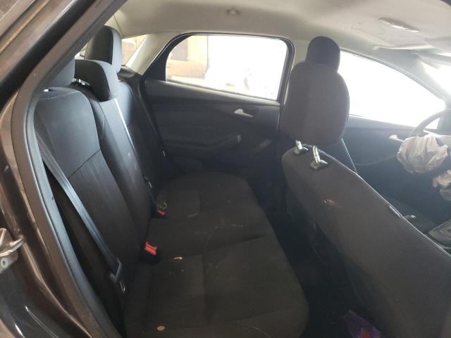 1FADP3F23HL228873 Ford FOCUS SE