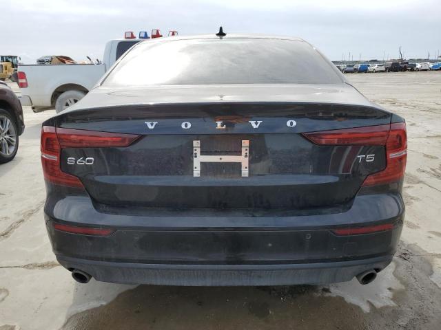 7JR102FK6KG016885 Volvo S60 T5 Momentum