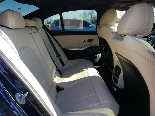 3MW89FF08R8D92132 BMW 330XI