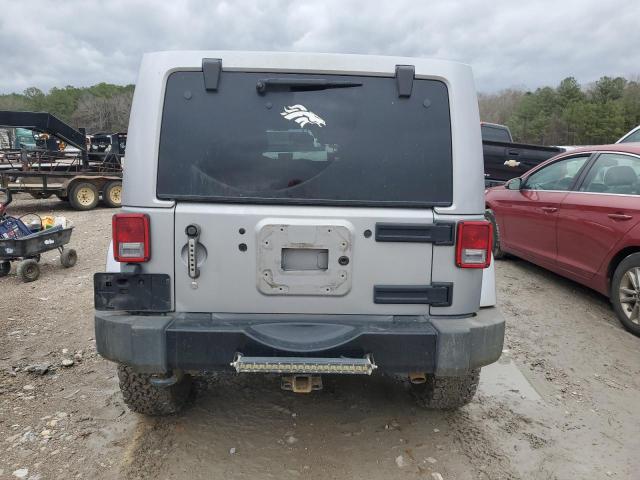 1C4BJWEG9EL184620 Jeep Wrangler Unlimited Sahara